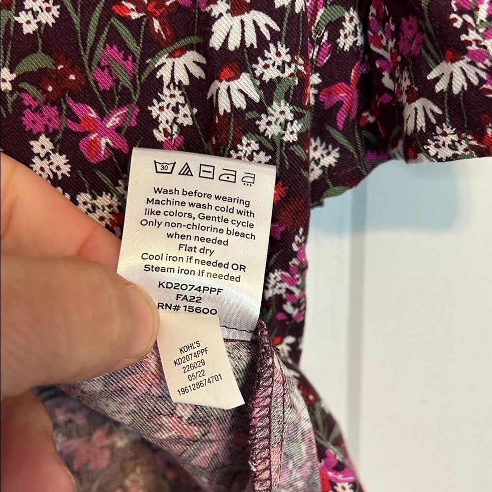 DRAPER JAMES RSVP Womens Cropped Ruffled Top Plum Multi Floral Size Medium - Picture 8 of 9